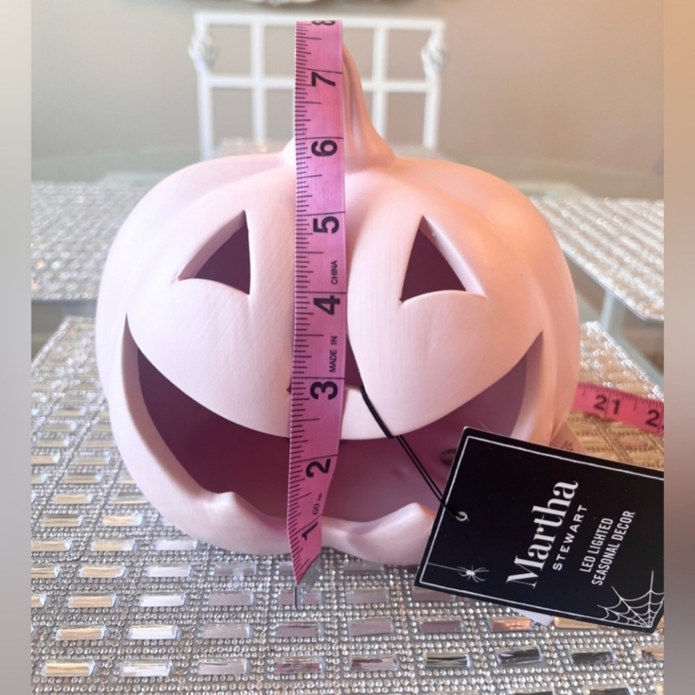 🩷 LED Martha Stewart Baby Pink Ceramic Light Up Halloween Pumpkin - Picture 2 of 4